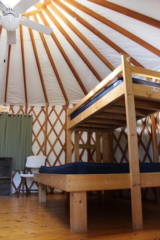 Tranquil Timbers Yurt 3 Otel Sturgeon Bay Dış mekan fotoğraf