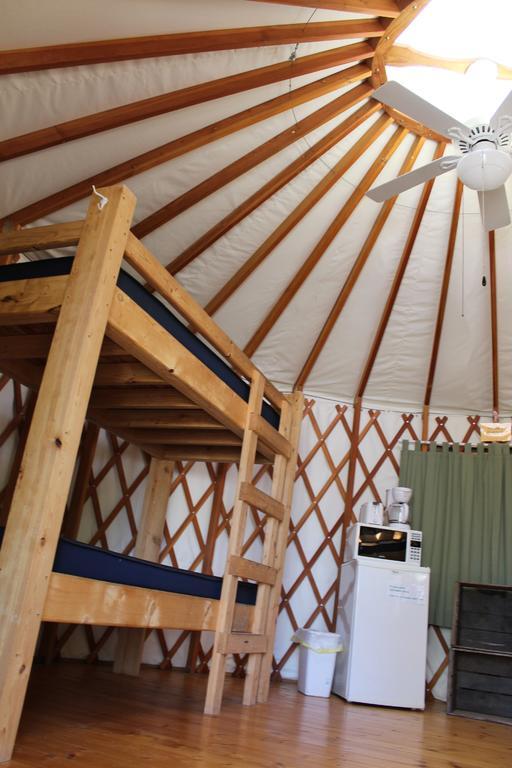 Tranquil Timbers Yurt 3 Otel Sturgeon Bay Dış mekan fotoğraf